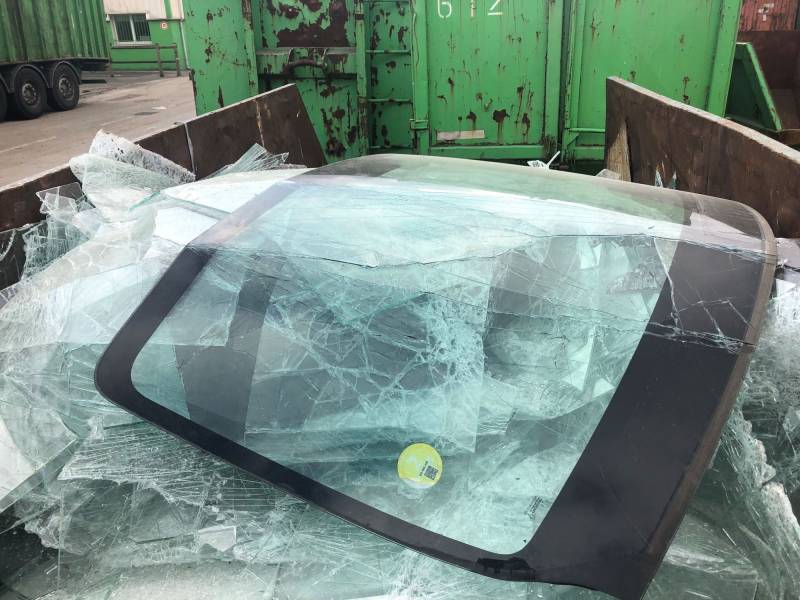 Comment sont recyclés les déchets en verre en Normandie, proche Le Havre