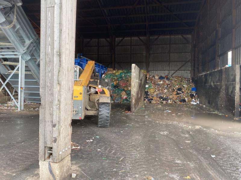 Destruction des produits de la Grandes Distribution, aliments périmés en France, Haut-de-France et Normandie