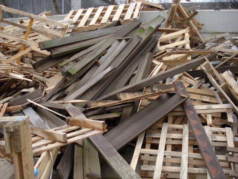Où louer et évacuer des déchets bois proche Le Havre 76